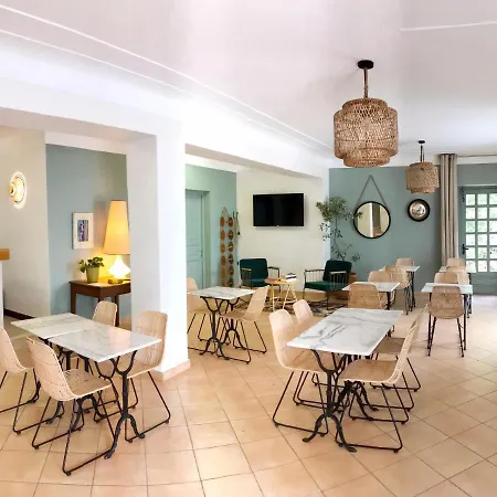 Hotel Casa Orfea 2*